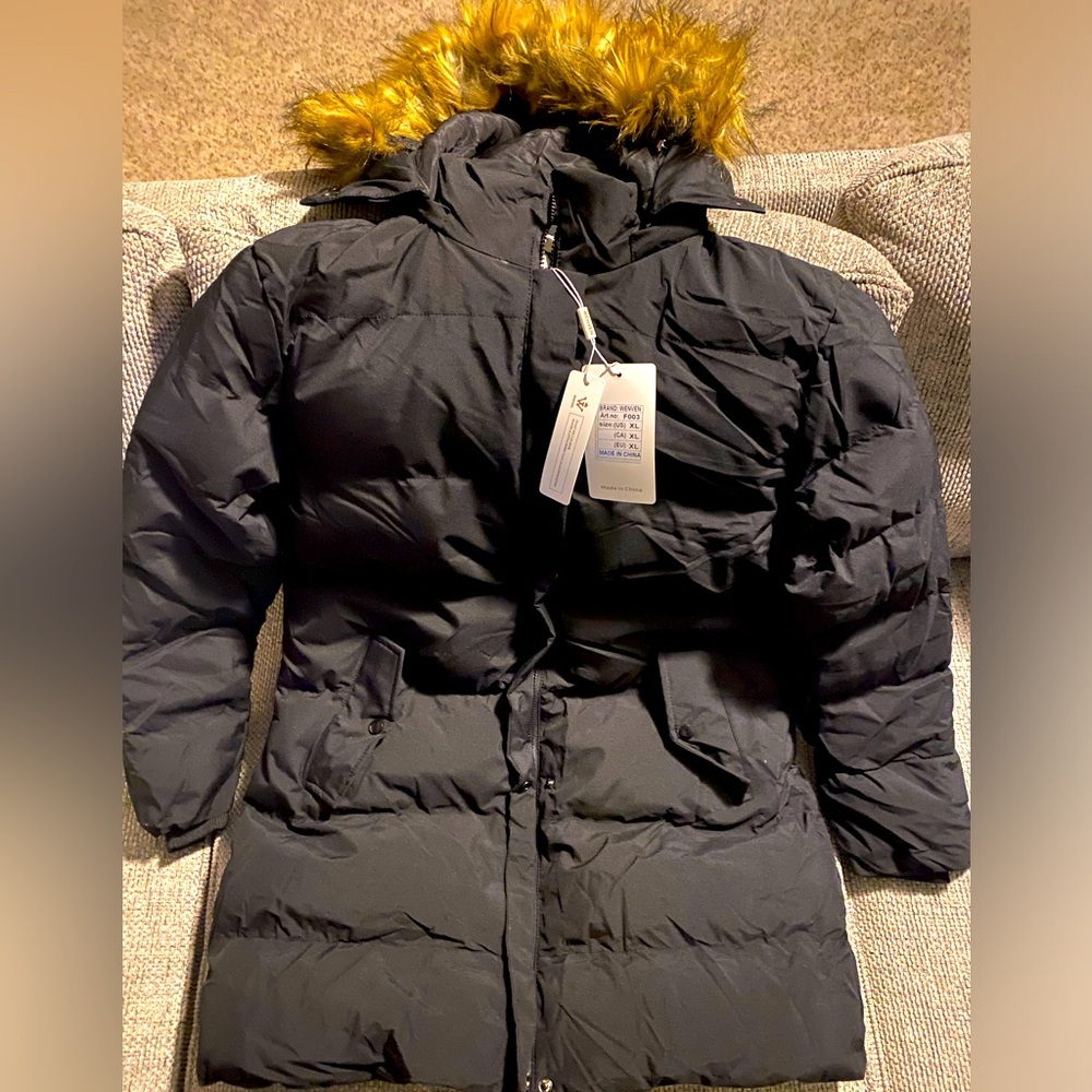 Women’s WENVEN XL Fur Lined Hood Winter Coat
